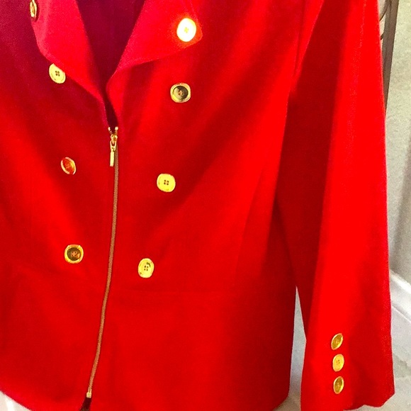 Ultra Smart Red ‘Arthur Levine for Tahari’ Jacket Dbl Breasted with Gold Buttons - Picture 6 of 14